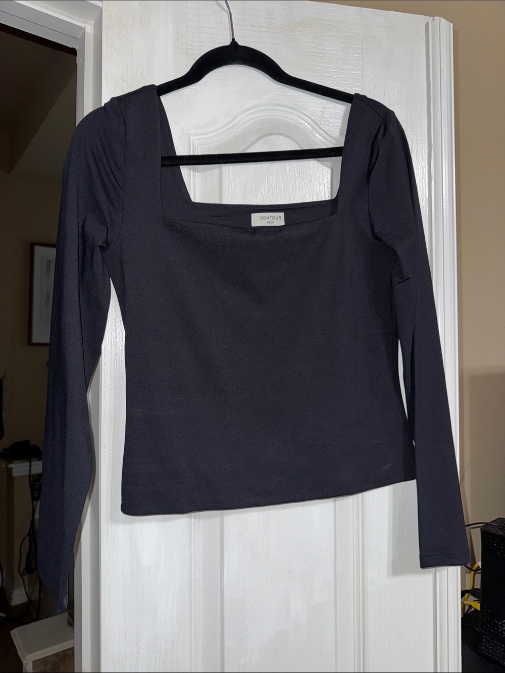 Aritzia Contour Black Square-Neck Long Sleeve Top